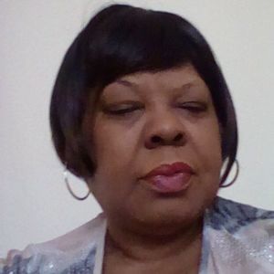 Meet your Posher, Brenda